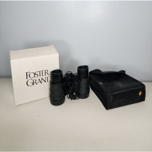 Foster Grant Binoculars with Case Mint Condition - Picture 1 of 6